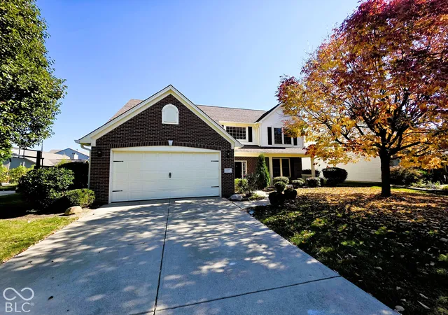 Photo 1 of Single family home for sale at 1337 Butternut Ln, Greenwood, IN 46143 | MLS# 22129863 | Listing updated on 2026-10-22