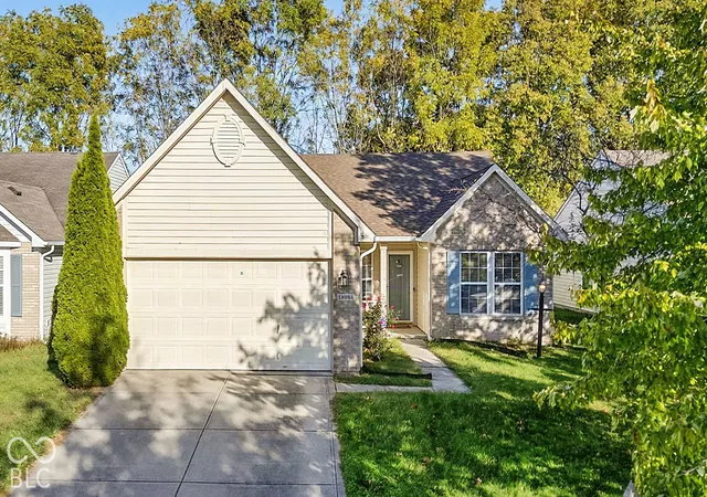 Single family home for sale at 18984 Prairie Xing Dr, Noblesville, IN 46062 | MLS# 22129871