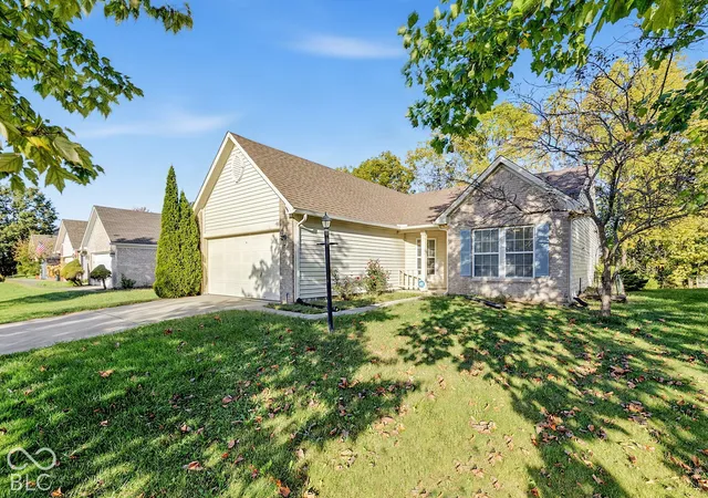 Photo 1 of Single family home for sale at 18984 Prairie Xing Dr, Noblesville, IN 46062 | MLS# 22129871 | Listing updated on 2026-10-09