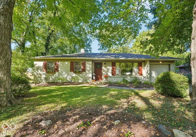 Photo 1 of Single family home for sale at 8450 Evergreen Ave, Indianapolis, IN 46240 | MLS# 22129883 | Listing updated on 2026-10-08