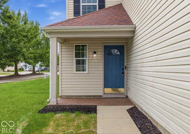 Photo 3 of Single family home for sale at 9220 Allegro Dr, Indianapolis, IN 46231 | MLS# 22129889 | Listing updated on 2026-10-08