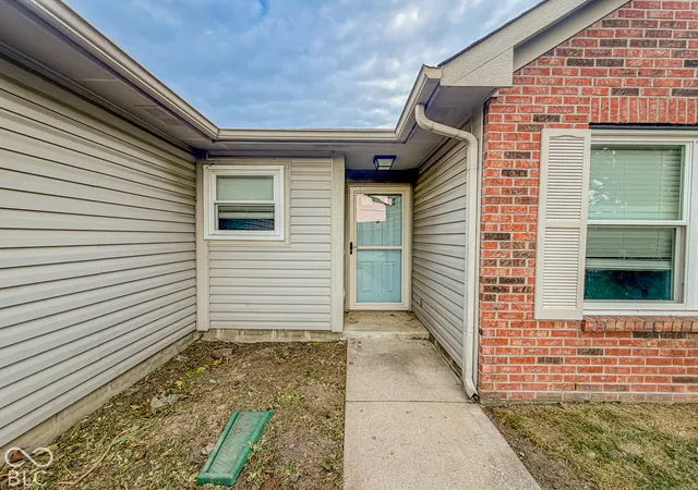 Photo 4 of Single family home for sale at 11720 E 10th Street, Indianapolis, IN 46229 | MLS# 22129898 | Listing updated on 2026-10-07
