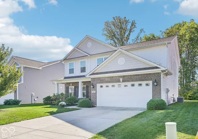 Photo 2 of Single family home for sale at 8591 Hollyhock Grv, Avon, IN 46123 | MLS# 22129905 | Listing updated on 2026-10-09