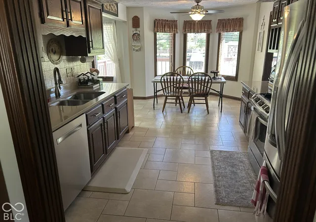 Photo 3 of Sale Pending at 575 Keeler Dr, Avon, IN 46123 | MLS# 22129909 | Listing updated on 2026-10-07