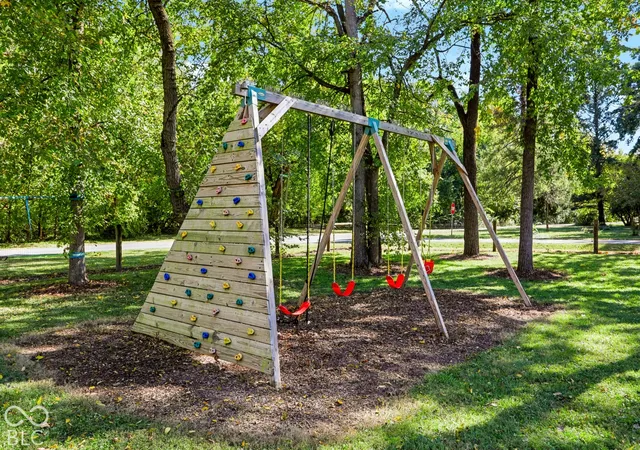 Photo 38 of Single family home for sale at 6802 E Pleasant Run Pkwy N Dr, Indianapolis, IN 46219 | MLS# 22129915 | Listing updated on 2026-10-08