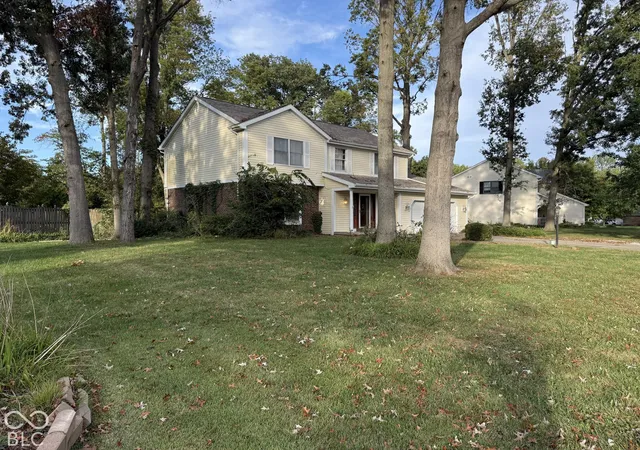 Photo 3 of Sale Pending at 26 Southridge Rd, Terre Haute, IN 47802 | MLS# 22129917 | Listing updated on 2026-10-05