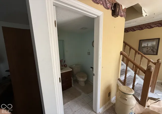 Photo 4 of Sale Pending at 26 Southridge Rd, Terre Haute, IN 47802 | MLS# 22129917 | Listing updated on 2026-10-05