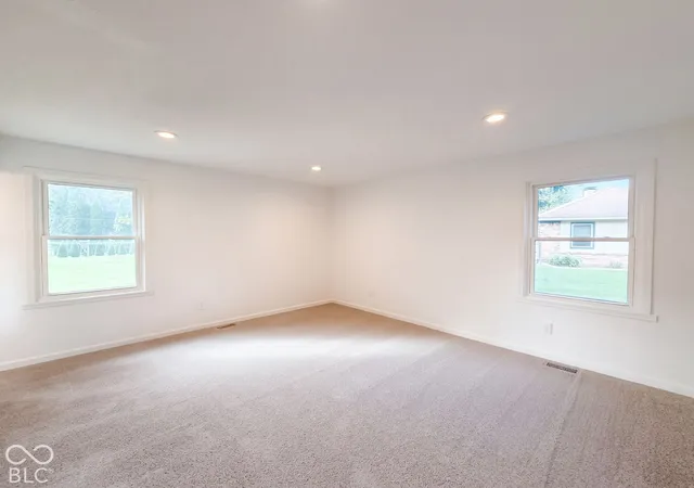 Photo 3 of Single family home for sale at 3339 W Sunset Dr N, Greenfield, IN 46140 | MLS# 22129920 | Listing updated on 2026-10-05
