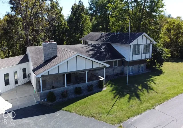 Photo 1 of Single family home for sale at 826 E State Rd 350, Osgood, IN 47037 | MLS# 22129924 | Listing updated on 2026-10-08