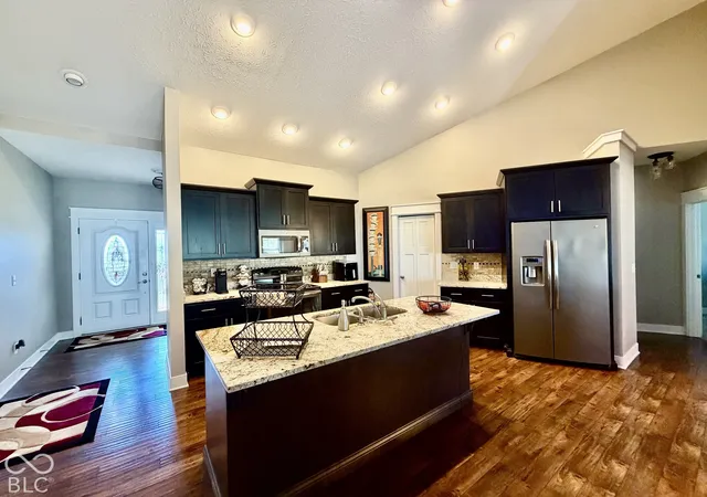 Photo 3 of Condo for sale at 545 Weyworth, Greenwood, IN 46142 | MLS# 22129926 | Listing updated on 2026-10-08