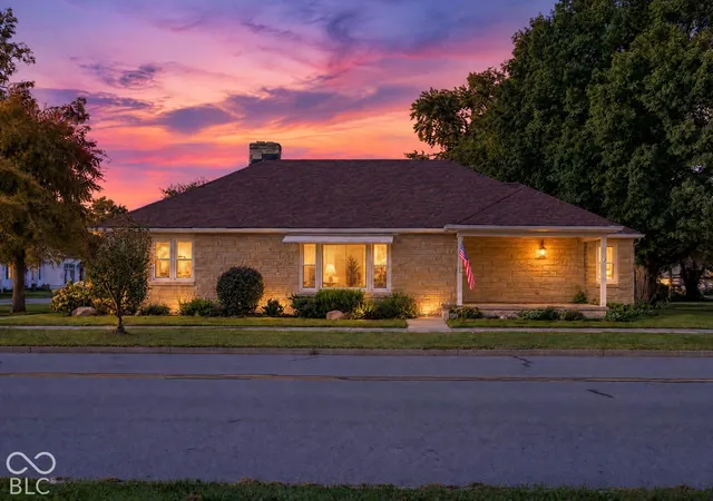 Photo 1 of Single family home for sale at 124 W Main St, Ladoga, IN 47954 | MLS# 22129927 | Listing updated on 2026-10-09