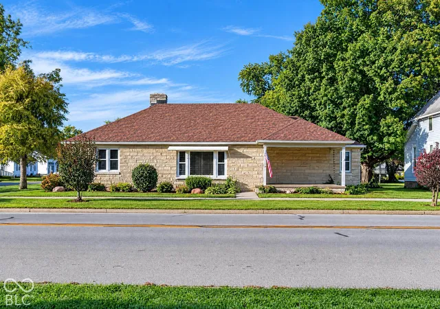 Photo 2 of Single family home for sale at 124 W Main St, Ladoga, IN 47954 | MLS# 22129927 | Listing updated on 2026-10-09