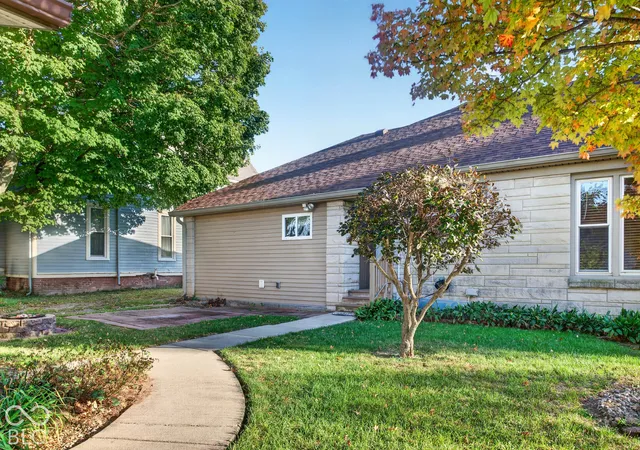 Photo 4 of Single family home for sale at 124 W Main St, Ladoga, IN 47954 | MLS# 22129927 | Listing updated on 2026-10-09