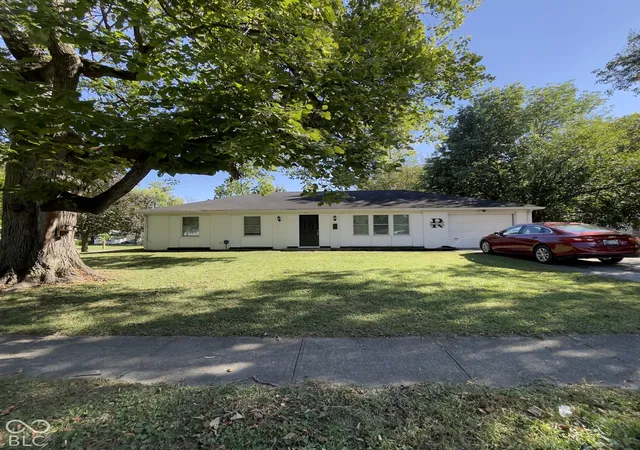 Photo 3 of Single family home for sale at 1961 Schwier Dr, Indianapolis, IN 46229 | MLS# 22129932 | Listing updated on 2026-10-06