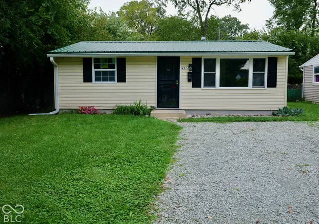 Photo 1 of Single family home for sale at 4311 Brown St, Anderson, IN 46013 | MLS# 22129948 | Listing updated on 2026-10-09