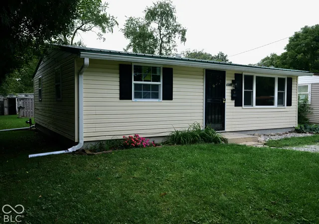 Photo 2 of Single family home for sale at 4311 Brown St, Anderson, IN 46013 | MLS# 22129948 | Listing updated on 2026-10-09