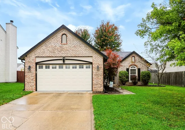 Single family home for sale at 1482 Evergreen Dr, Greenfield, IN 46140 | MLS# 22129957