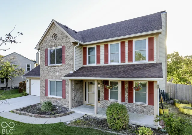 Photo 3 of Single family home for sale at 5845 Iron Oaks Ct, Indianapolis, IN 46237 | MLS# 22129960 | Listing updated on 2026-10-09