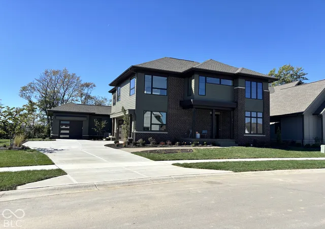 Photo 2 of Sale Pending at 16914 Tractive Dr, Westfield, IN 46074 | MLS# 22129971 | Listing updated on 2026-10-06