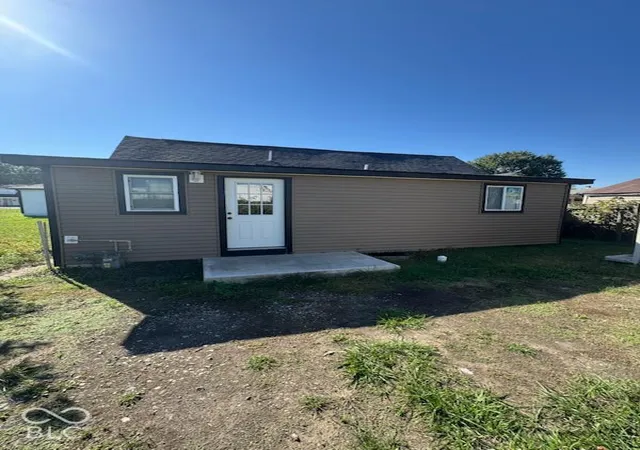 Photo 2 of Single family home for sale at 2206 Barrett Ave, Indianapolis, IN 46221 | MLS# 22129973 | Listing updated on 2026-10-07