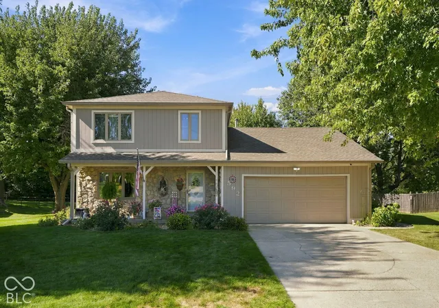 Single family home for sale at 592 Echo Bnd Blvd, Greenwood, IN 46142 | MLS# 22129976