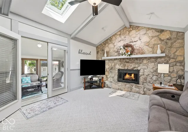 Photo 2 of Single family home for sale at 592 Echo Bnd Blvd, Greenwood, IN 46142 | MLS# 22129976 | Listing updated on 2026-10-08