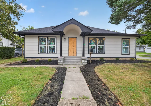 Photo 1 of Single family home for sale at 701 Carlyle Pl, Indianapolis, IN 46201 | MLS# 22129983 | Listing updated on 2026-10-06