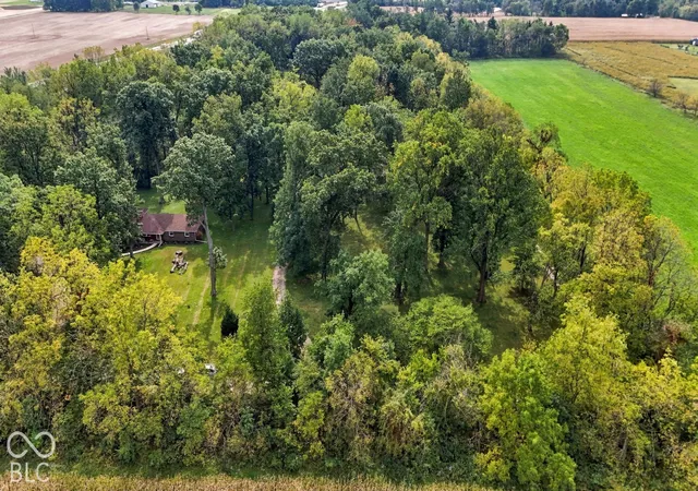 Photo 4 of Single family home for sale at 15701 W 650 Road S, Anderson, IN 46017 | MLS# 22129985 | Listing updated on 2026-10-12