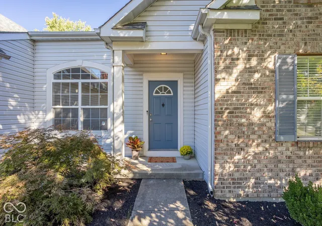Photo 2 of Single family home for sale at 6446 Camarillo Ct, Indianapolis, IN 46278 | MLS# 22129993 | Listing updated on 2026-10-08