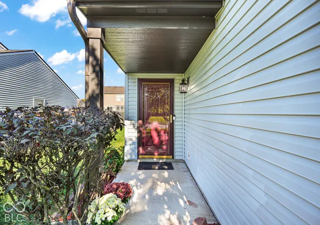 Photo 3 of Single family home for sale at 3336 Capsella Ln, Indianapolis, IN 46203 | MLS# 22129999 | Listing updated on 2026-10-06