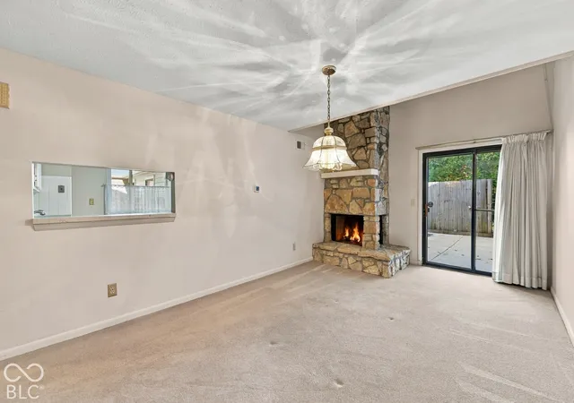 Photo 4 of Condo for sale at 5747 Overcrest Dr, Indianapolis, IN 46237 | MLS# 22130000 | Listing updated on 2026-10-09