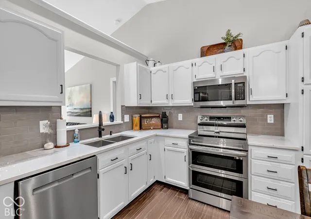 Photo 3 of Single family home for sale at 10801 Ravelle Rd, Indianapolis, IN 46234 | MLS# 22130018 | Listing updated on 2026-10-09