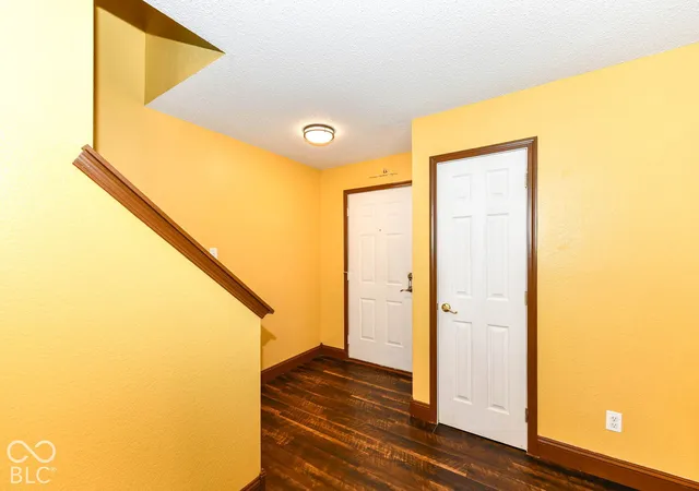 Photo 3 of Single family home for sale at 410 Tracy Ln, Brownsburg, IN 46112 | MLS# 22130025 | Listing updated on 2026-10-07