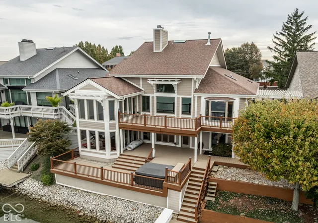Photo 2 of Single family home for sale at 8212 Dean Rd, Indianapolis, IN 46240 | MLS# 22130037 | Listing updated on 2026-10-19