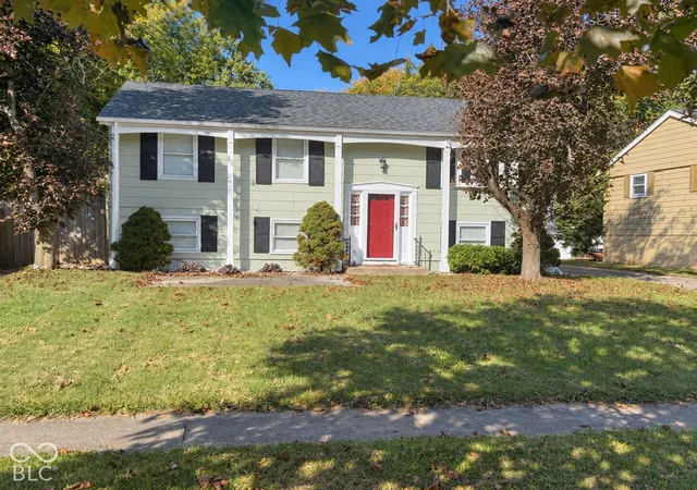 Single family home for sale at 2307 Carmelita Blvd, Kokomo, IN 46902 | MLS# 22130052