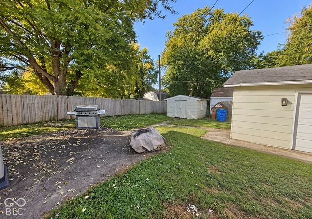 Photo 4 of Single family home for sale at 2307 Carmelita Blvd, Kokomo, IN 46902 | MLS# 22130052 | Listing updated on 2026-10-06