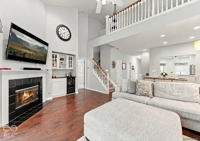 Photo 3 of Condo for sale at 6252 Eller Crk Dr, Fishers, IN 46038 | MLS# 22130055 | Listing updated on 2026-10-07