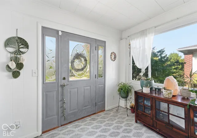 Photo 3 of Single family home for sale at 212 S Mccann St, Kokomo, IN 46901 | MLS# 22130057 | Listing updated on 2026-10-06