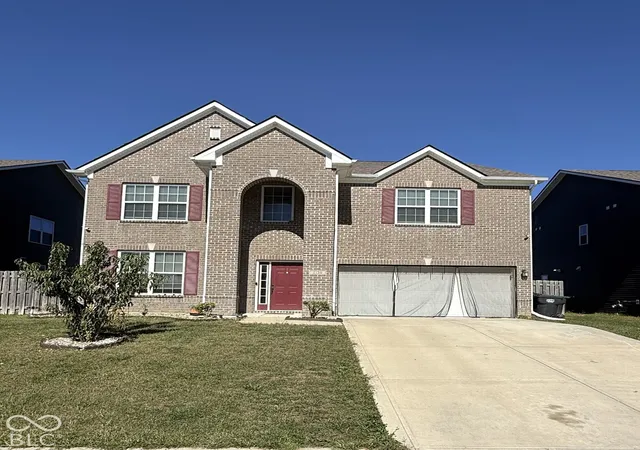 Photo 1 of Single family home for sale at 1130 Barberry, Greenwood, IN 46143 | MLS# 22130069 | Listing updated on 2026-10-07