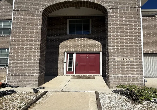 Photo 3 of Single family home for sale at 1130 Barberry, Greenwood, IN 46143 | MLS# 22130069 | Listing updated on 2026-10-07