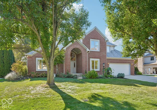 Photo 1 of Single family home for sale at 1607 Corniche Dr, Zionsville, IN 46077 | MLS# 22130070 | Listing updated on 2026-10-24