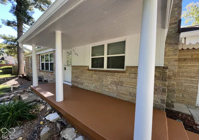 Photo 3 of Single family home for sale at 1358 N Ridgeview Dr, Indianapolis, IN 46219 | MLS# 22130071 | Listing updated on 2026-10-06
