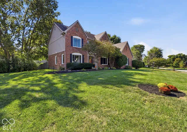 Photo 1 of Single family home for sale at 897 Joann Ct, Carmel, IN 46032 | MLS# 22130076 | Listing updated on 2026-10-08