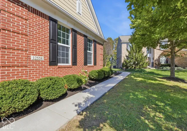 Photo 1 of Single family home for sale at 12558 Talon Crst Dr, Fishers, IN 46037 | MLS# 22130077 | Listing updated on 2026-10-08