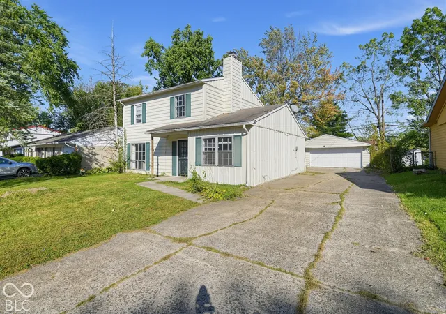 Photo 1 of Single family home for sale at 3733 Ireland Dr, Indianapolis, IN 46235 | MLS# 22130082 | Listing updated on 2026-10-08