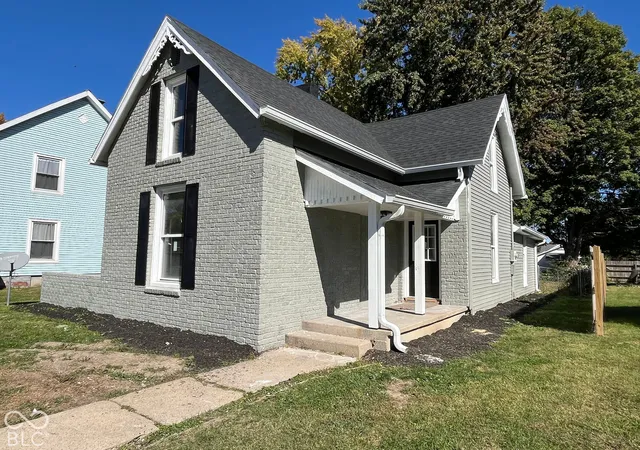 Photo 1 of Sale Pending at 212 Parke Ave, Crawfordsville, IN 47933 | MLS# 22130094 | Listing updated on 2026-10-08