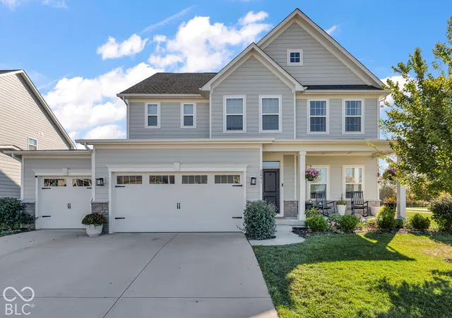 Photo 1 of Single family home for sale at 2841 Simsbury Ln, Brownsburg, IN 46112 | MLS# 22130102 | Listing updated on 2026-10-09