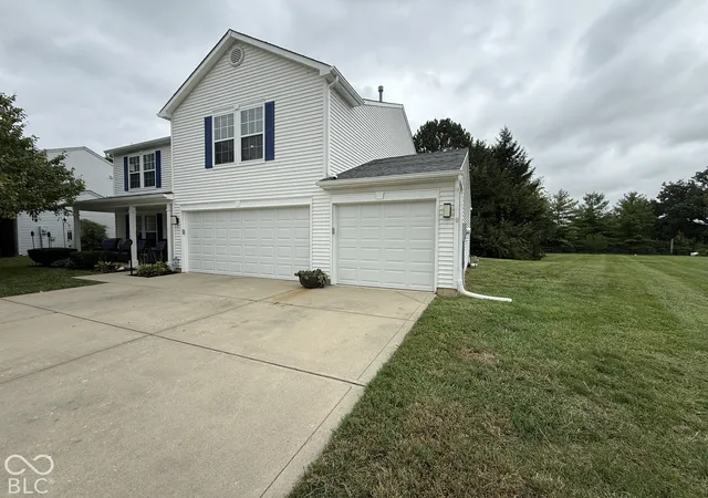 Photo 4 of Single family home for sale at 1835 Howell Dr, Indianapolis, IN 46231 | MLS# 22130109 | Listing updated on 2026-10-08