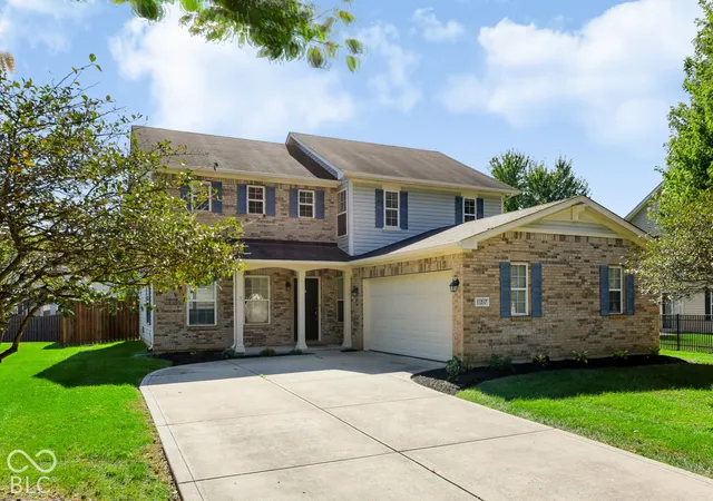 Photo 2 of Single family home for sale at 11217 Candice Dr, Fishers, IN 46038 | MLS# 22130113 | Listing updated on 2026-10-14