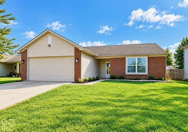 Photo 1 of Single family home for sale at 6411 River Run Dr, Indianapolis, IN 46221 | MLS# 22130139 | Listing updated on 2026-10-07
